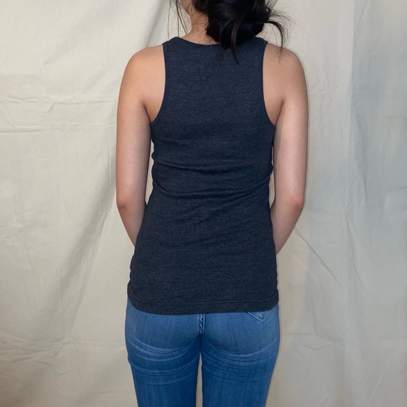 Basic Tank Top - Picture 3 of 5